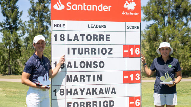Nuria Iturrioz y Amaia Latorre, campeonas del Santander Golf Tour Dobles Cádiz