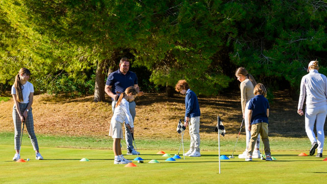 Junior Golf Academy en Las Colinas: llega a Alicante la última tecnología para la formación de pequeños golfistas