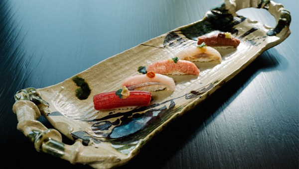 Platos sushi experiencia nocturna Abama Golf