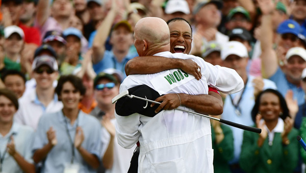 Tiger Woods triunfo Augusta caddie