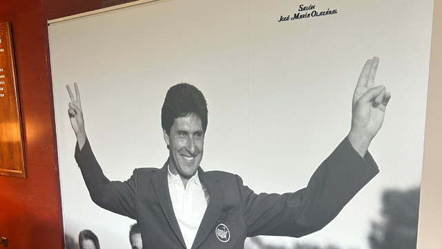 Basozabal rendeix un sentit homenatge al seu dissenyador José María Olazábal
