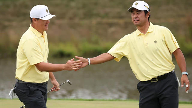 El Equipo Internacional barre en los Foursomes y pone contra las cuerdas a Estados Unidos