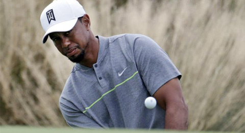 ¿Cómo es la bola Bridgestone con la que juega Tiger Woods?