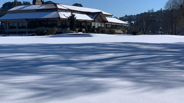 Efectos de la nevada en los campos de golf de Madrid