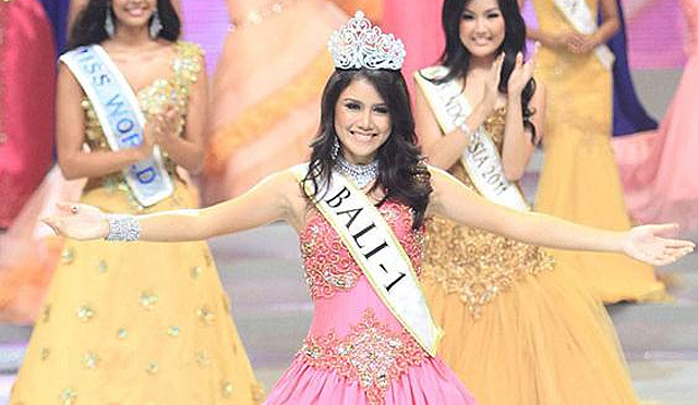 Miss Indonesia: de las pasarelas a los campos