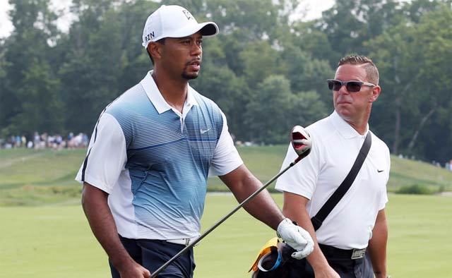 Tiger Woods despide a Sean Foley