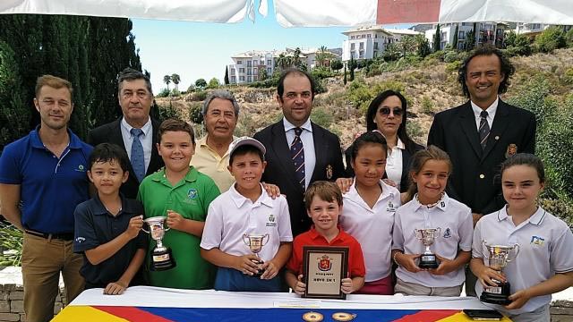 Juan Miró y Ángela Revuelta lucen en Benalmádena Golf