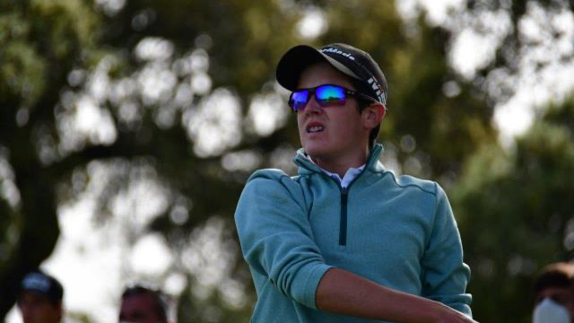 Kostka Horno, primer líder en Atalaya Golf