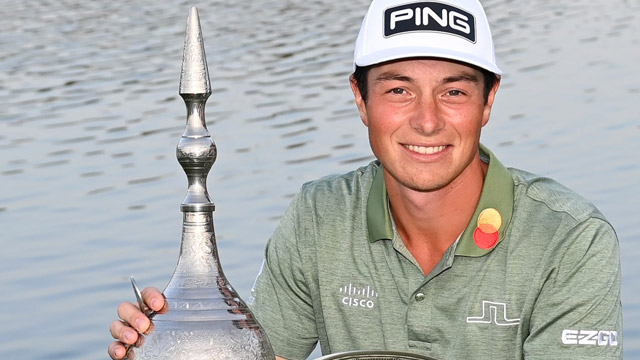 Viktor Hovland rey del desierto en Dubai