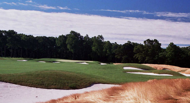 Hoy jugamos: el hoyo 11 Bethpage Black Course