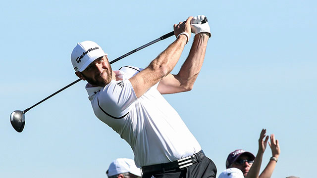 Dustin Johnson lídera en Los Angeles