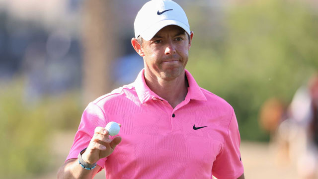 Rory McIlroy se hace fuerte en Dubai