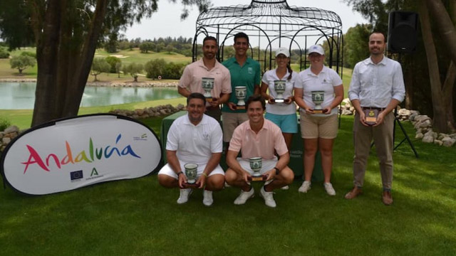 Irene García y María Torres, y Cristóbal Guerrero y Juan Antonio Arazola ganan el Campeonato de Andalucía Dobles