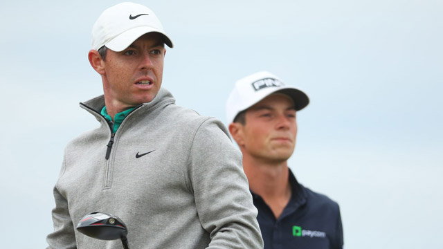 Viktor Hovland, Rory McIlroy, duelo al sol en St. Andrews