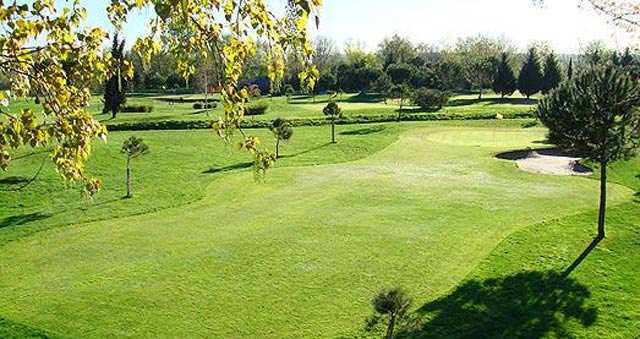 Golf Negralejo amplia clases para niños