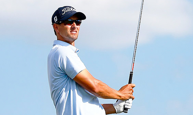 Adam Scott suma y sigue en Bay Hil