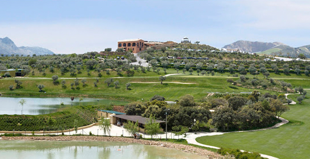 Te invitamos a jugar al golf en Málaga