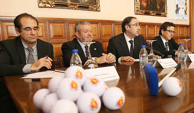 Palencia también se suma al Programa 'Golf en los Colegios'