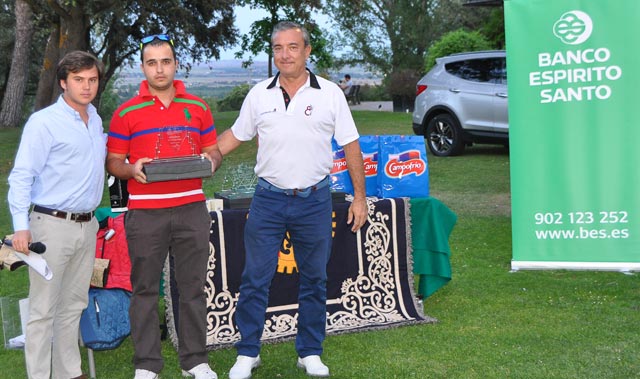 Fiesta del golf en el RACE