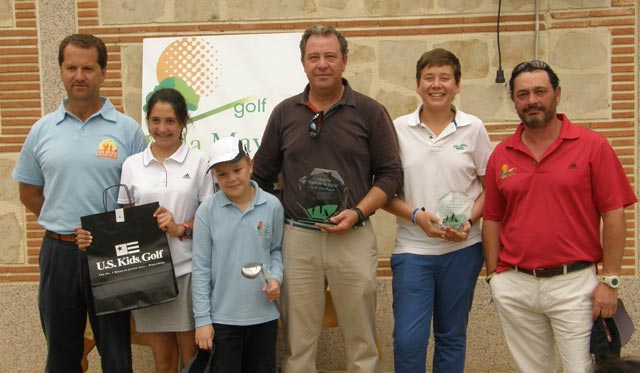 Padres y Hijos difrutan del golf en Salamanca