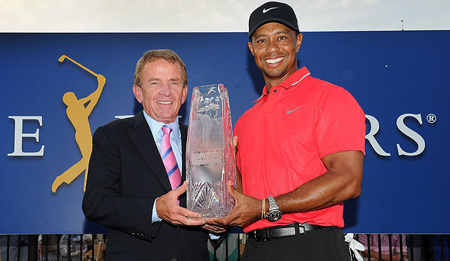 Tiger Woods da su cuarto zarpazo del año en Florida