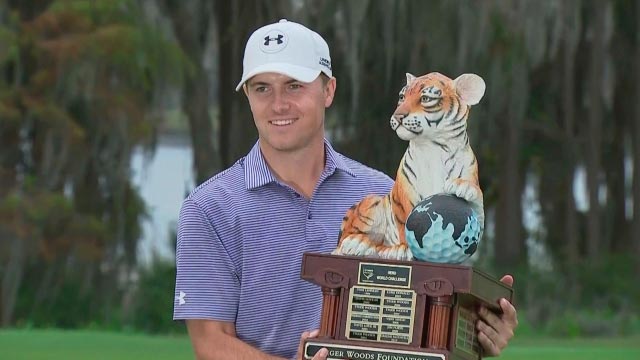 Jordan Spieth se exhibe en Isleworth