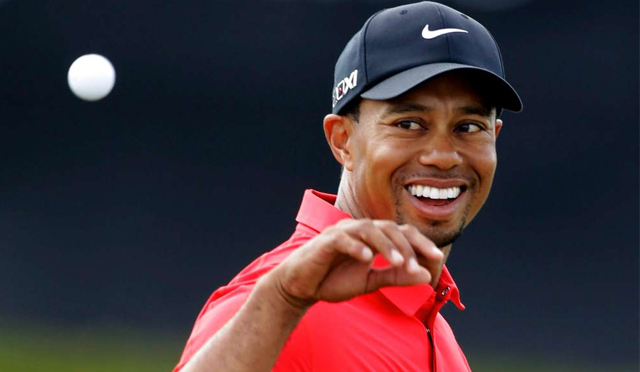 Tiger Woods amplía su ventaja como número 1