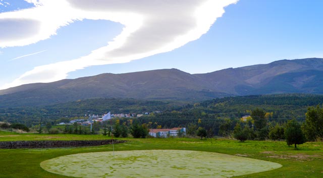 Imágenes de un día de golf en La Cerrallana