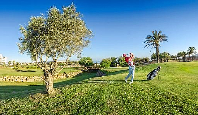 ¿Qué pasará con el campo de golf de El Toyo?