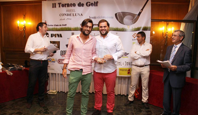 Javi Martínez muestra su mejor golf en tierras leonesas