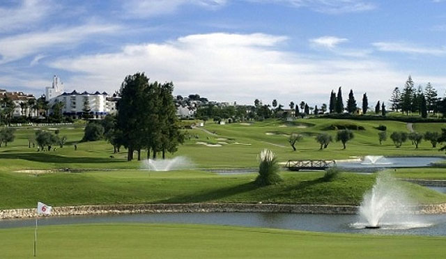 Los campos de Mijas, ¿sin licencia para desarrollar su actividad?
