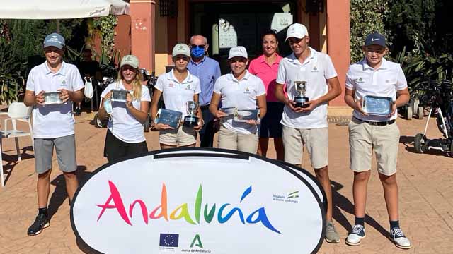 Marta Aguilar y Álvaro Gómez de Linares, ganadores del torneo Match Play Sub 16