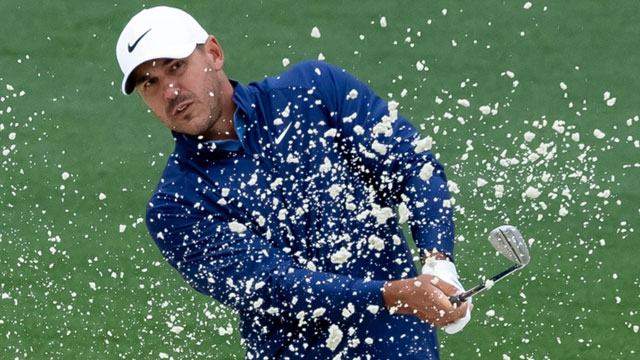 Brooks Koepka marca el ritmo en un sábado dantesco