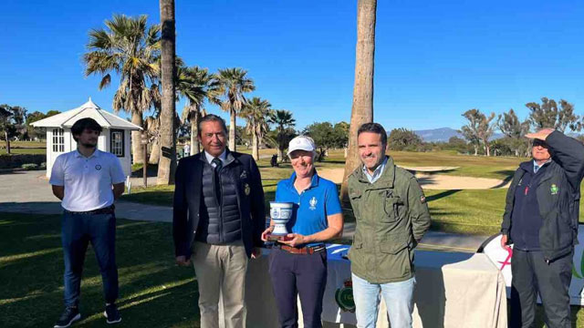 Elizabeth Ann Robertson y Francisco Javier Carrere conquistan el Campeonato de Andalucía Senior