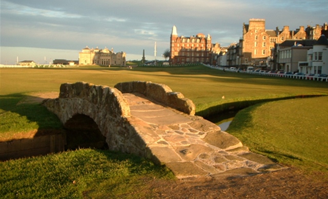 St. Andrews, primeras socias en 260 años