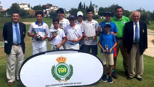 Foto campeones Bil Bil GOlf Pitch & Putt Andalucía 2018