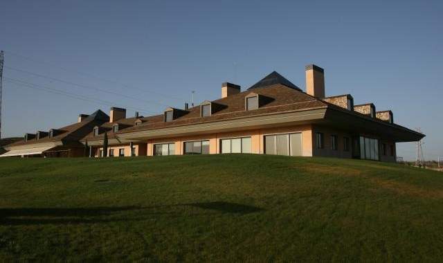 El Centro Nacional de golf, con el Banco de Alimentos