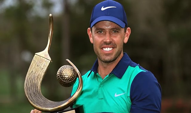 El desempate hace sonreir a Charl Schwartzel