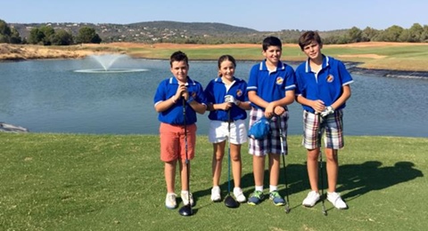 Verano de cursos de golf e inglés