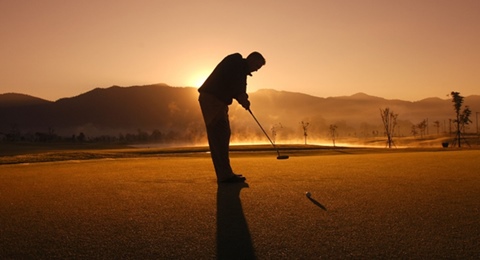 El golf, un deporte con grandes beneficios para nuestra salud