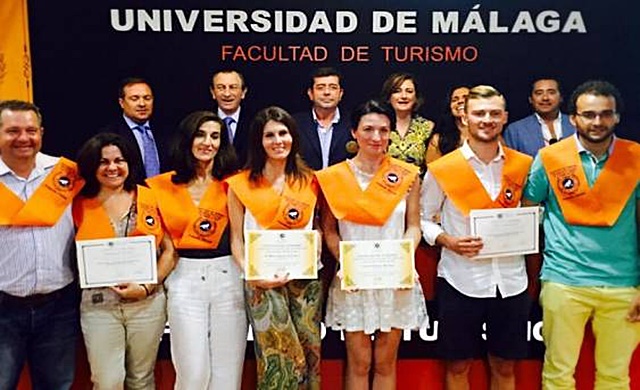 Becas y diplomas del primer Curso de Dir. y Gestión de Campos de Golf