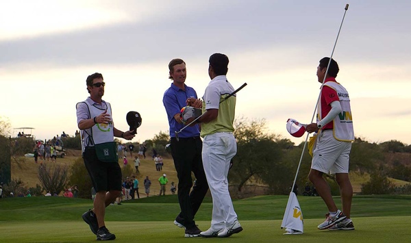 Hideki Matsuyama y Webb Simpson Phoenix Open putt