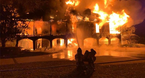 Un incendio destruye el hogar de Davis Love III y su esposa con ellos dentro