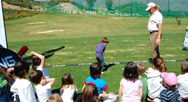 Miguel Ángel Jiménez maestro de niños por un día