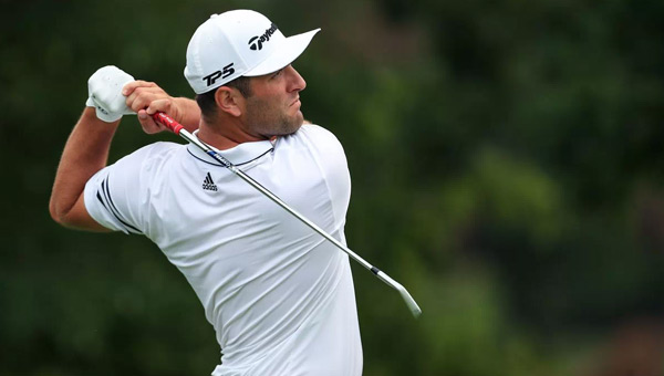 Jon Rahm jugando torneo