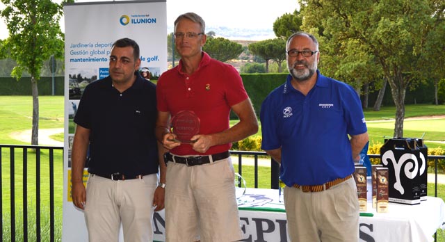 Entrepinos, un espectacular día de golf