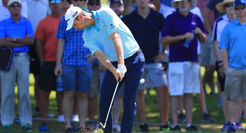 Justin Rose brilla para colocarse líder