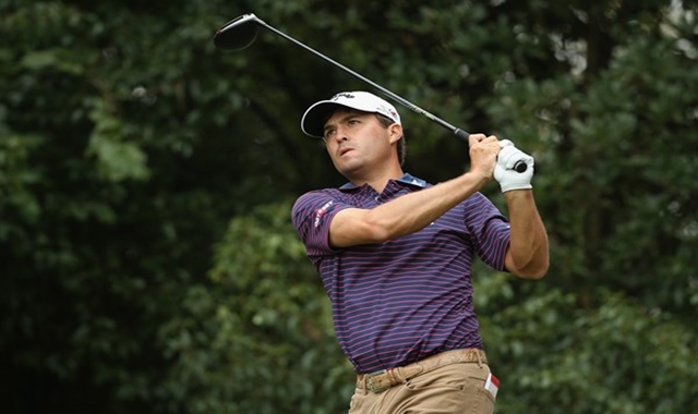 Kisner llega al fin de semana mandando