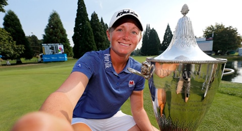 Stacy Lewis termina su via crucis y le pone un final humanitario