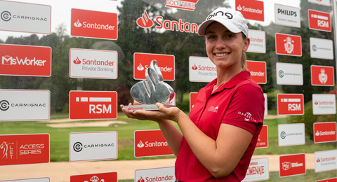 Laura Gómez firma su triplete tras triunfar en La Coruña